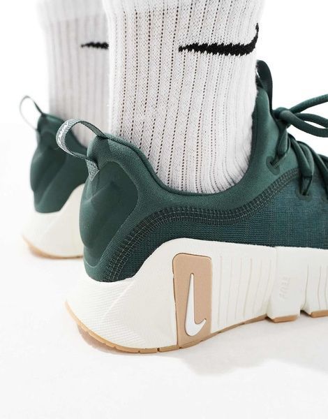 Кросівки Nike Free Metcon 6 W Зелений 38.5 FJ7126 300 FJ7126 300 фото