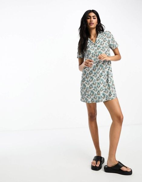 Сукня-сорочка Lola May Revere Collar In Floral Print W Зелений M 127349876 127349876 фото