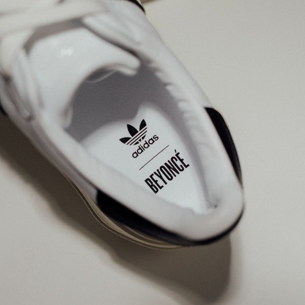 Кеди adidas x Beyonce Superstar Platform Білий 36 FY7730 FY7730 фото