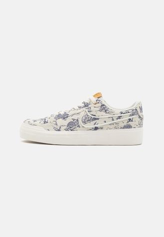 Кеди Nike Zoom Pogo Plus Premium Sb Бежевий 38.5 FQ1882-100 FQ1882-100 фото