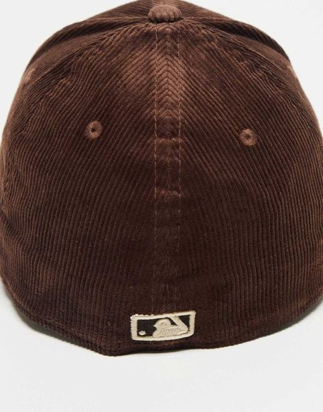 Кепка New Era Cord 39THIRTY NEYYA Коричневий M/L 60285133 60285133 фото