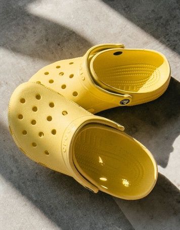 Сабо Crocs Classic Clog Жовтий 37-38 10001-78R 10001-78R фото