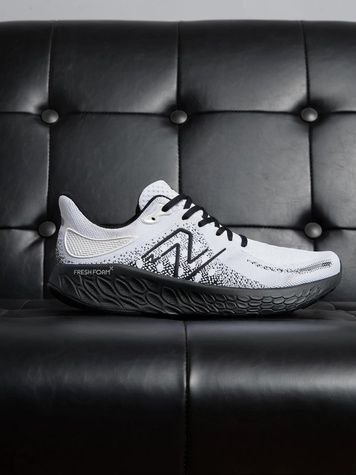 Кросівки New Balance Fresh Foam 1080 Білий 41.5 M1080X12 M1080X12 фото